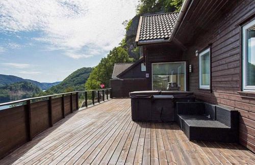 Lyngdal House | 10 person holiday home in lyngdal-By Traum