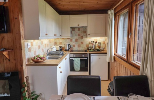 Combpyne Cottage | 10 PINEWOOD RETREAT, family friendly, with pool in Lyme Regis