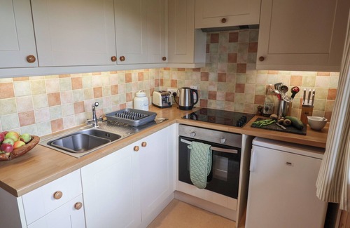 Combpyne Cottage | 10 PINEWOOD RETREAT, family friendly, with pool in Lyme Regis