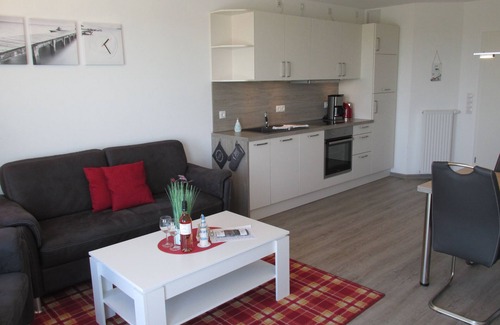 Wurster Nordseekuste Apartment | 100 m from the sea, family-friendly apartment with sea views & swimming pool use