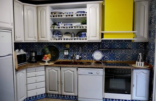 Arcozelo House | 100 m from the ocean - indoor pool - 8 people