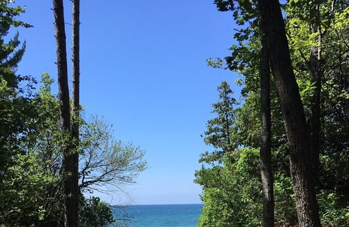 Tiny House | 100 m to Bluewater beach and boardwalk. Entire Cottage for the whole family!