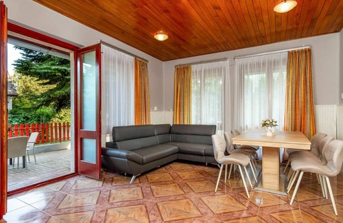 Balatonmariafurdo Other | 100 m² Accommodation ∙ 3 bedrooms ∙ 6 guests