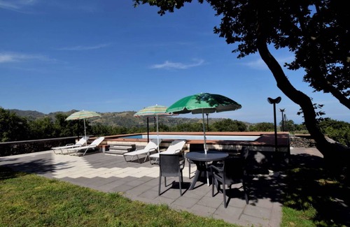 Piedimonte Etneo Apartment | 100 m² Apartment ∙ 1 bedroom ∙ 4 guests