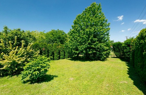 Balatonoszod Apartment | 100 m² Apartment ∙ 2 bedrooms ∙ 5 guests