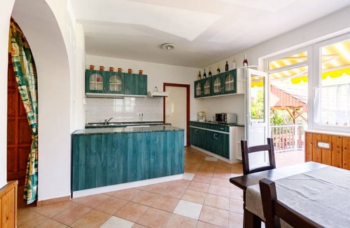 Balatonoszod Apartment | 100 m² Apartment ∙ 2 bedrooms ∙ 5 guests