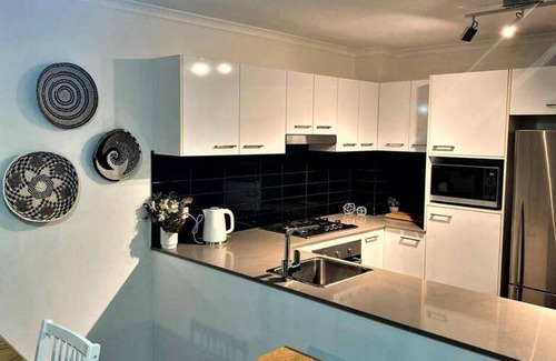 Bowen Hills Apartment | 100 m² Apartment ∙ 2 bedrooms ∙ 6 guests