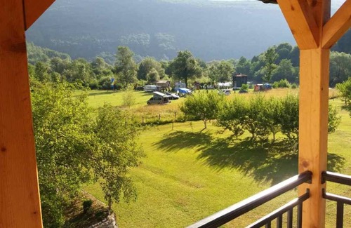 Kulen Vakuf Apartment | 100 m² Apartment ∙ 2 bedrooms ∙ 9 guests