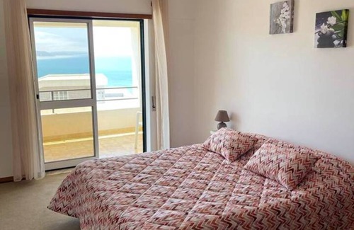 Nazare Apartment | 100 m² Apartment ∙ 3 bedrooms ∙ 6 guests