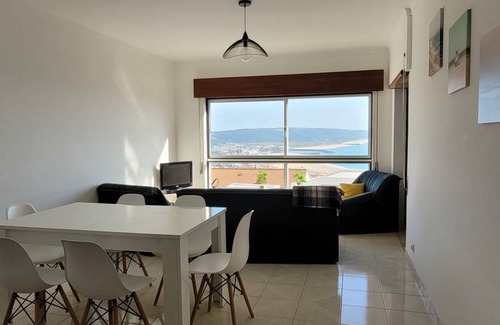 Nazare Apartment | 100 m² Apartment ∙ 3 bedrooms ∙ 6 guests