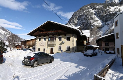 Huben Apartment | 100 m² Apartment ∙ 3 bedrooms ∙ 6 guests