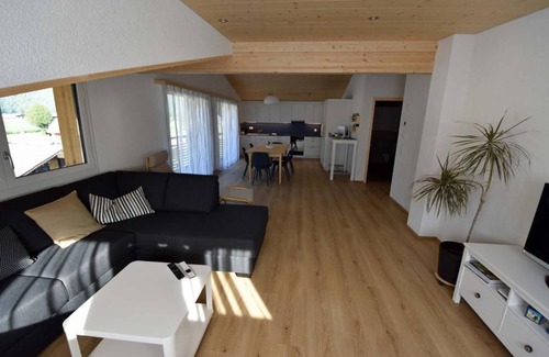 Meiringen Apartment | 100 m² Apartment ∙ 2 bedrooms ∙ 5 guests