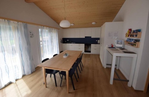 Meiringen Apartment | 100 m² Apartment ∙ 2 bedrooms ∙ 5 guests