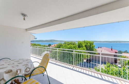 Starigrad Apartment | 100 m² Apartment ∙ 3 bedrooms ∙ 6 guests