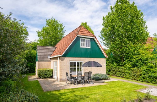Wateren House | 100 m² Bungalow ∙ 2 bedrooms ∙ 4 guests