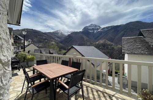 Aydius House | 100 m² Gîte ∙ 4 bedrooms ∙ 6 guests