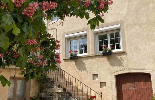 Murat-sur-Vebre House | 100 m² Gîte ∙ 3 bedrooms ∙ 7 guests