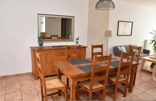 Cressanges House | 100 m² House ∙ 2 bedrooms ∙ 4 guests
