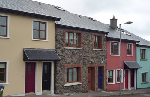 Dingle House | 100 m² House ∙ 2 bedrooms ∙ 6 guests