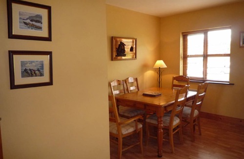 Dingle House | 100 m² House ∙ 2 bedrooms ∙ 6 guests