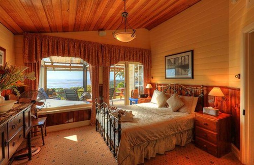 Smithton House | 100 m² House ∙ 2 bedrooms ∙ 8 guests