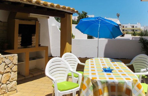 Meia Praia House | 100 m² House ∙ 2 bedrooms ∙ 4 guests
