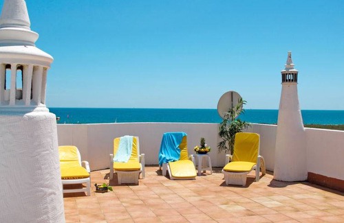 Meia Praia House | 100 m² House ∙ 2 bedrooms ∙ 4 guests