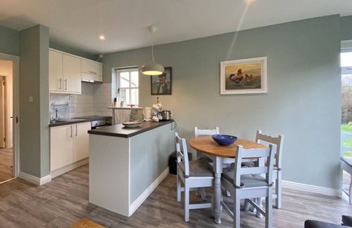 Clifden House | 100 m² House ∙ 2 bedrooms ∙ 4 guests