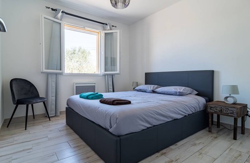 Aups House | 100 m² House ∙ 3 bedrooms ∙ 8 guests