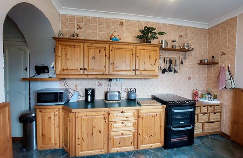 Frenchpark House | 100 m² House ∙ 4 bedrooms ∙ 6 guests
