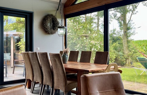 Municipality of Stadskanaal House | 100 m² House ∙ 4 bedrooms ∙ 7 guests
