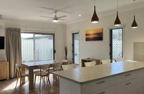 Rainbow Beach House | 100 m² House ∙ 3 bedrooms ∙ 6 guests
