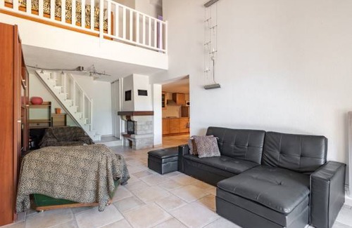 Saint-Germain House | 100 m² House ∙ 3 bedrooms ∙ 7 guests