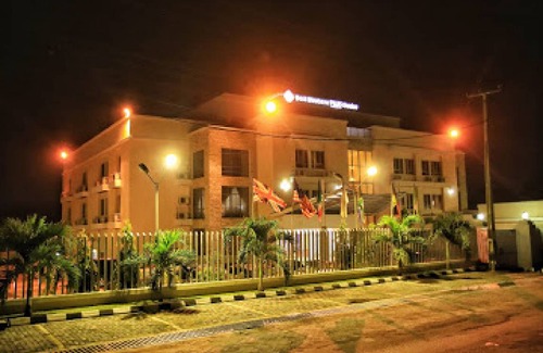 Ibadan Resort | 100 m² Private room ∙ 3 bedrooms ∙ 4 guests