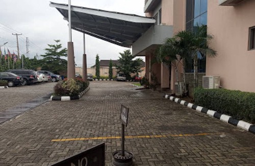 Ibadan Resort | 100 m² Private room ∙ 3 bedrooms ∙ 4 guests