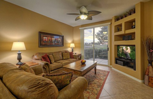 Superstition Springs Condo | 100 m² Condo ∙ 2 bedrooms ∙ 4 guests
