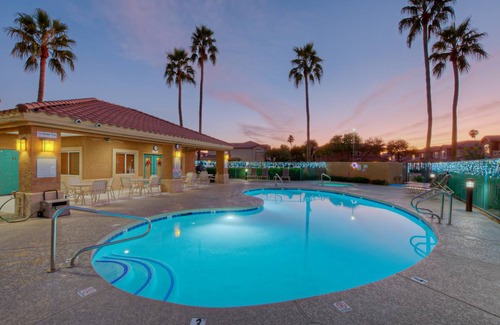 Superstition Springs Condo | 100 m² Condo ∙ 2 bedrooms ∙ 4 guests