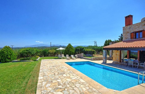 Platanias Villa | 100 m² Villa ∙ 2 bedrooms ∙ 4 guests