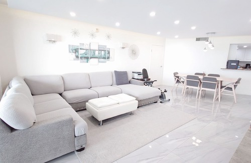Tamuning Condo | 100 % ocean front view. private beach in tamuning!