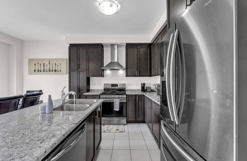 Woodstock House | 100% Privacy ~Bright 4BR ~Office Space ~Peaceful