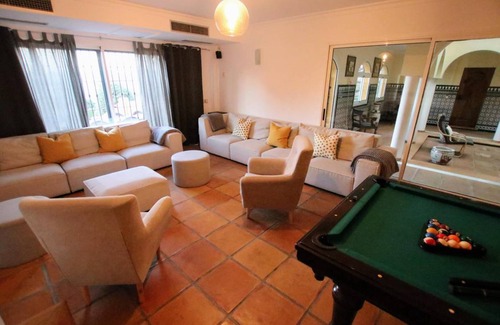 Pinos de Alhaurin Villa | 1000 m² Villa ∙ 9 bedrooms ∙ 20 guests