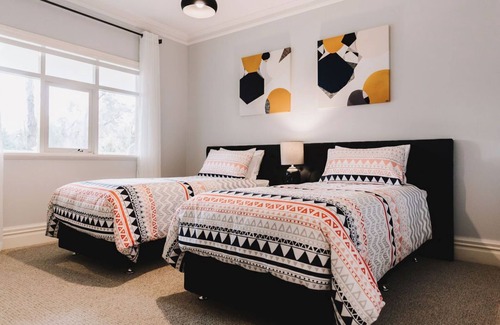 Ferny Creek Bed & Breakfast | 1000 Reasons - Just near the 1000 Steps and Dandenong Ranges National Park.