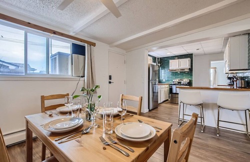 Eiber Apartment | $1000 Rebate if You Buy A Home in Denver!