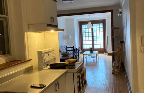 Outremont Apartment | 1000 Square Foot Loft In Mile End, Montreal