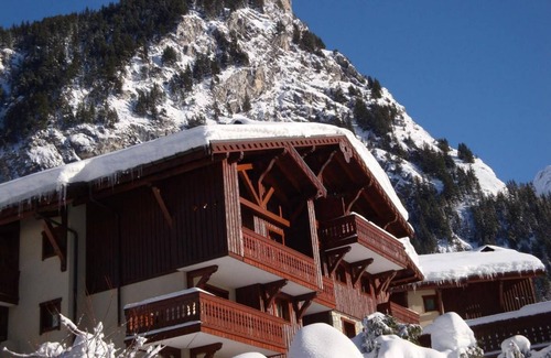 Pralognan-la-Vanoise Apartment | 100m from ski slopes, terrace, tv, ski locker, 50m², Pralognan-la-Vanoise