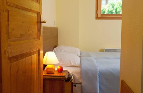 Saint-Jean-d'Arves Apartment | 100m from resort center, fitness, swimming pool, terrace, balcony, parking, tv, ski locker, 36m²