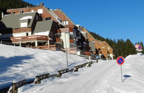 Le Pleynet Apartment | 100m from resort center, view ski slopes/valley, balcony, parking, ski locker, 30-32m², Les 7 Laux