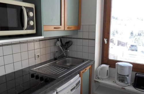 Belle Plagne Apartment | 100m from resort center, 1st floor, view ski slopes, balcony, tv, 27m², La Plagne