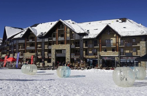 Peyragudes Apartment | 100m from resort center, 1st floor, parking, tv, ski locker, 49m², Peyragudes