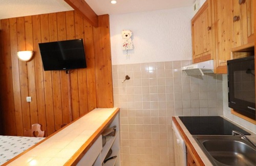 Le Lavachet Apartment | 100m from resort center, 5th floor, balcony, tv, ski locker, 21m², Tignes